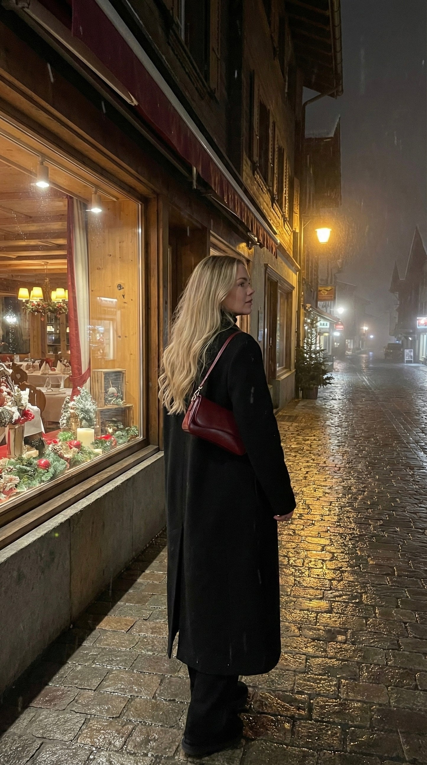 Paloma Shoulder Bag Red