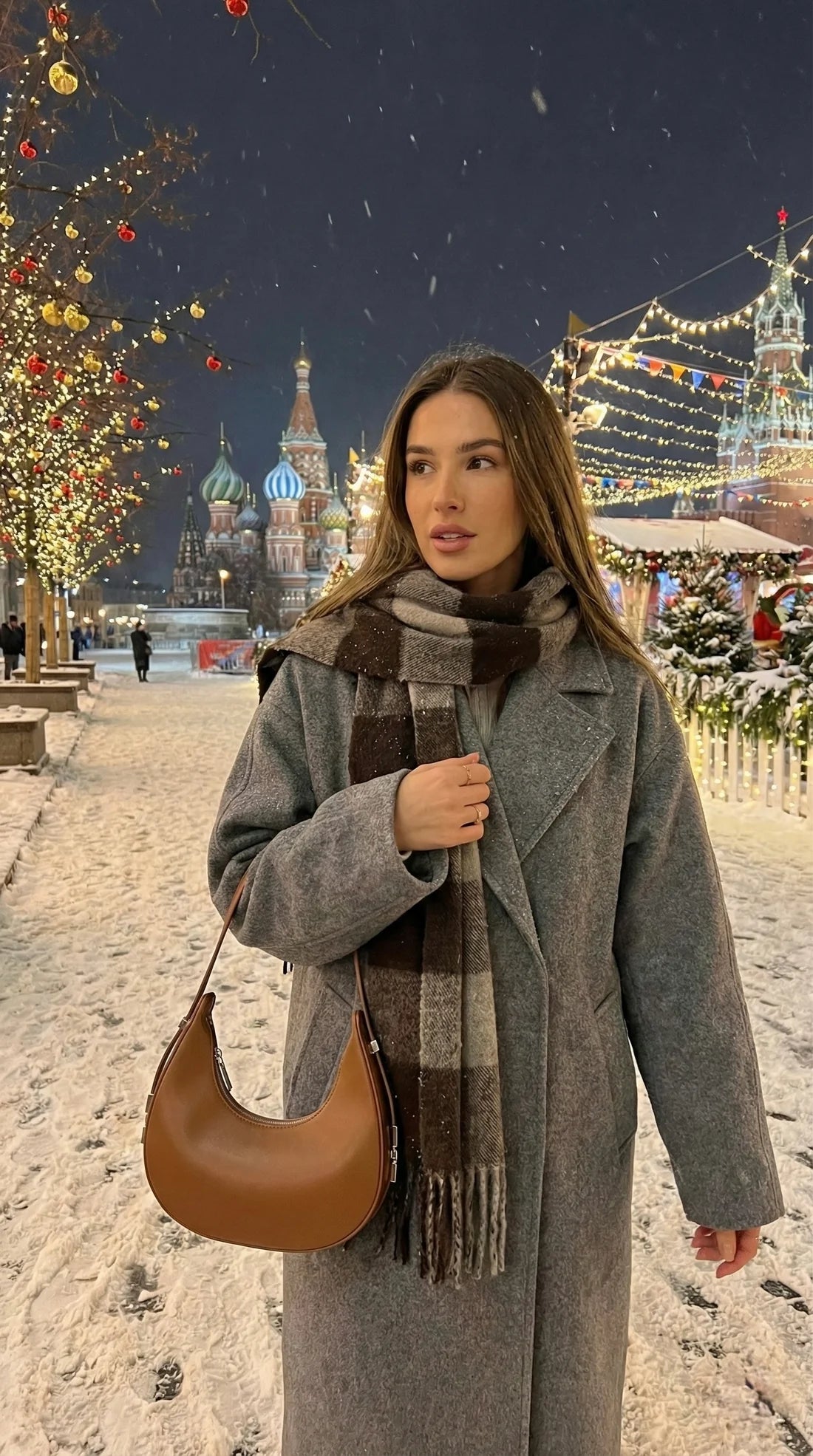 Arc Shoulder Bag Brown