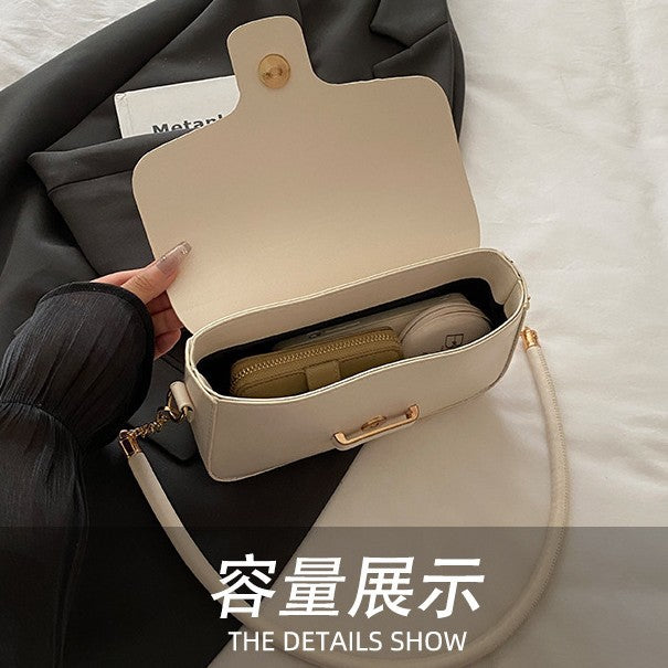 Tierra Shoulder Bag