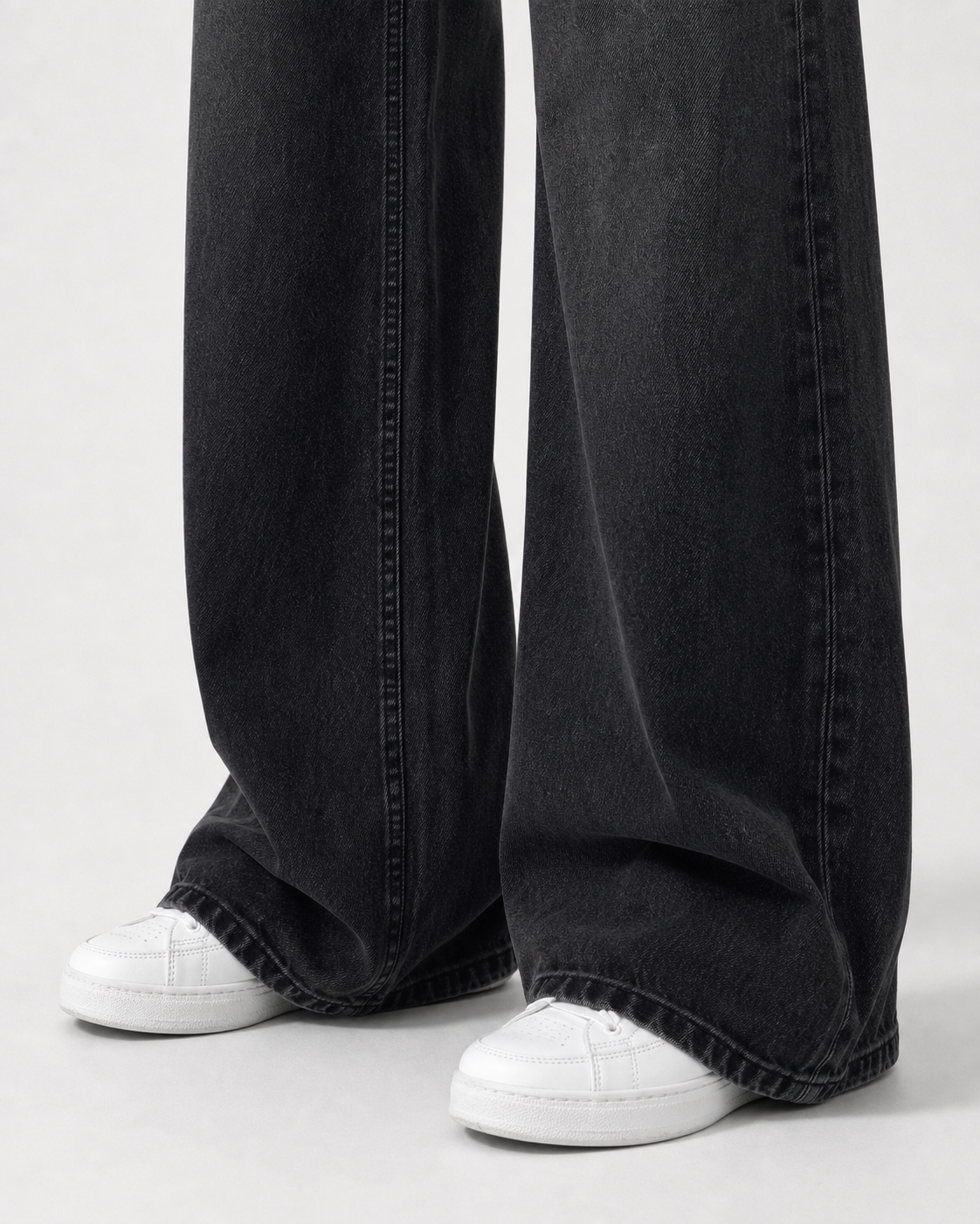 Low Waist Wide Leg – Washed Black